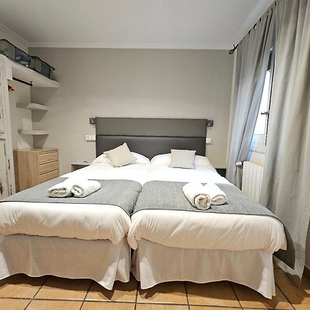 Hostal La Campana Toledo Luaran gambar